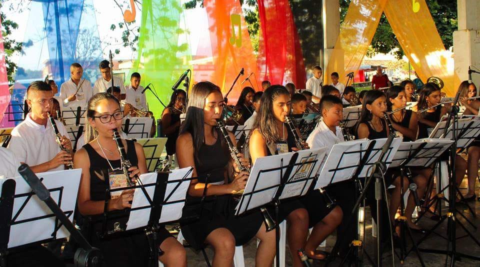 BANDAS MUSICALES