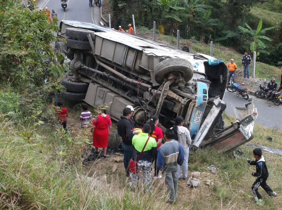 BUS ACCIDENTADO 1