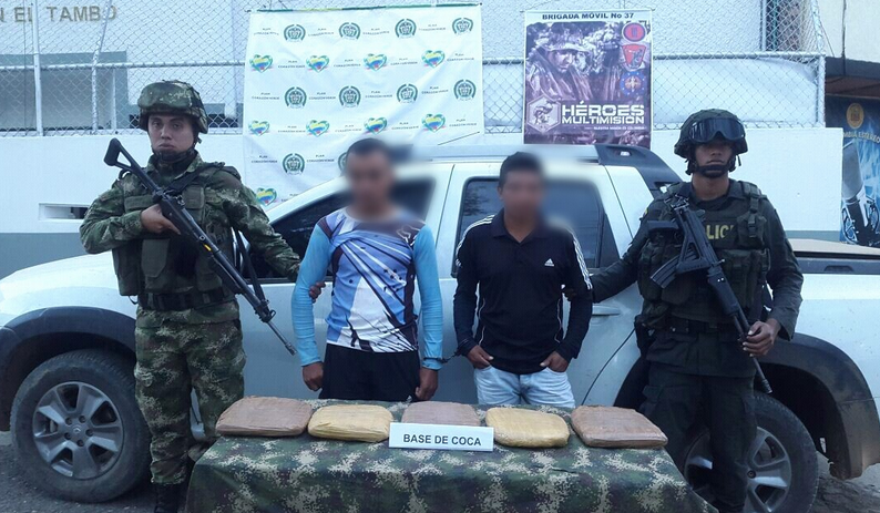 Policia Capturados en el Tambo