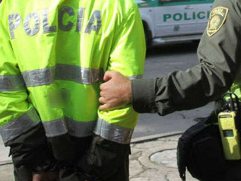 POLICIA CAPTURADO