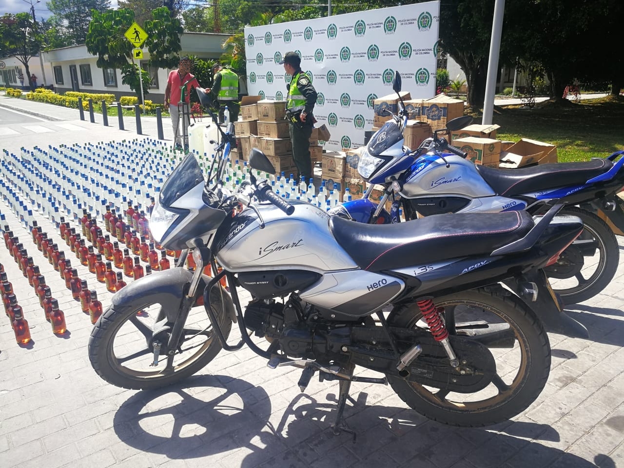 Licor adulterado y motocicletas