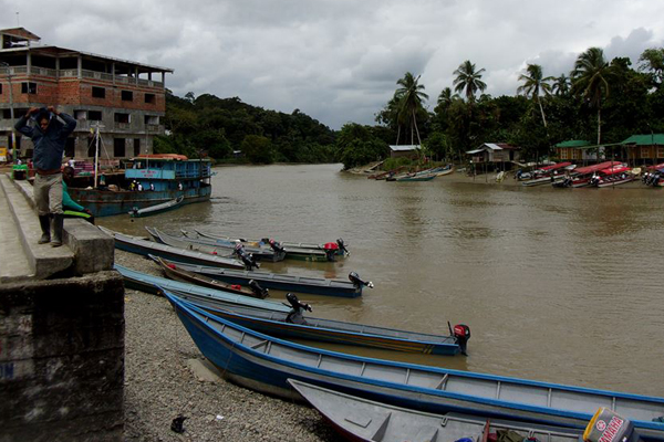 Lancha en Timbiqui