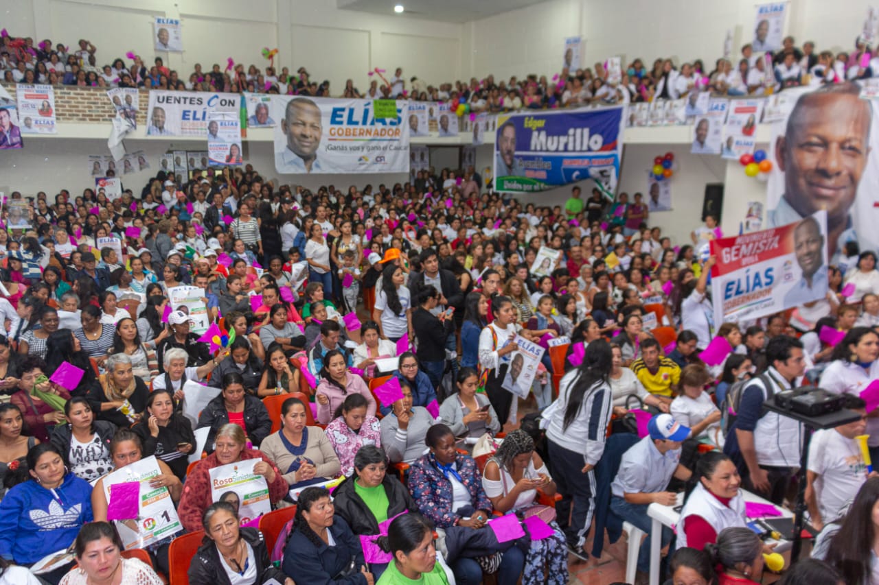 ELIAS MUJERES 2