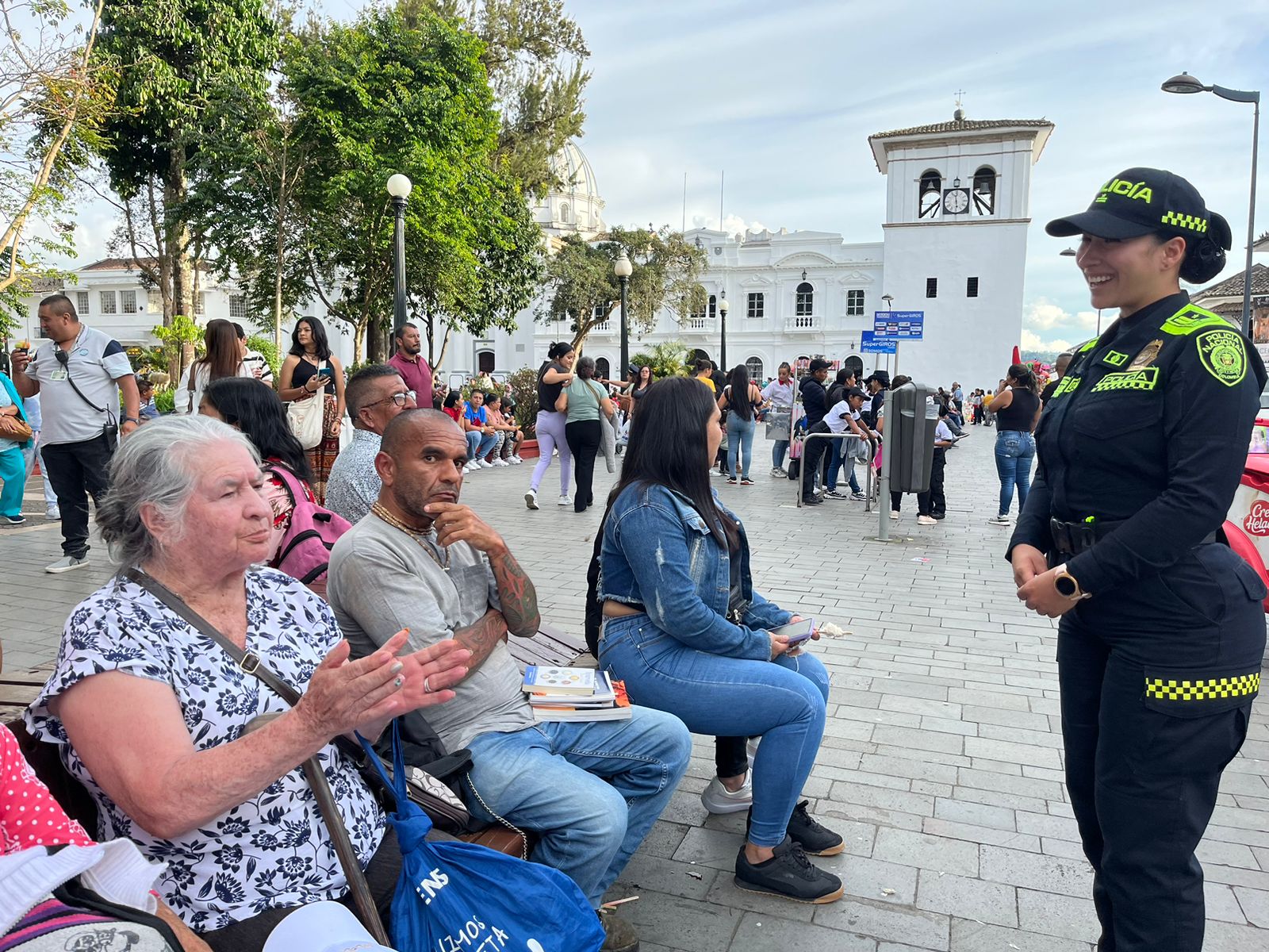 Policia 01